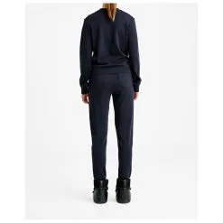 We Norwegians Women's Tind Crewneck - Wollpullover 8 We Norwegians Women's Tind Crewneck - Wollpullover -Hemden Elegante Boutique we norwegians womens tind crewneck wollpullover detail 3